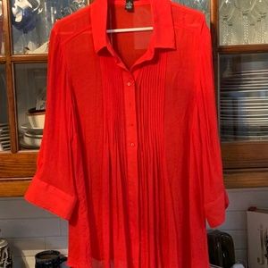 Alfa I viscose‎  and poly tunic. Never worn. Came with a tank that was ripped.